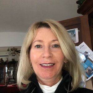 Meet your Posher, Suzie